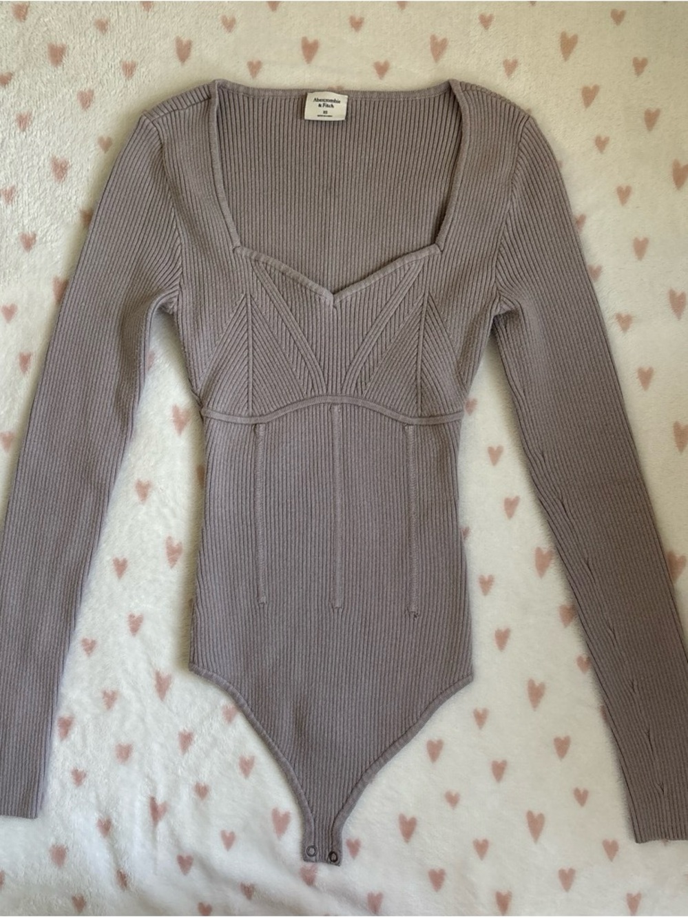 Ribbed Long-Sleeve Bodysuit in Gray/Beige